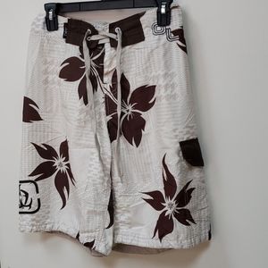 OUTLOOKS swim size small